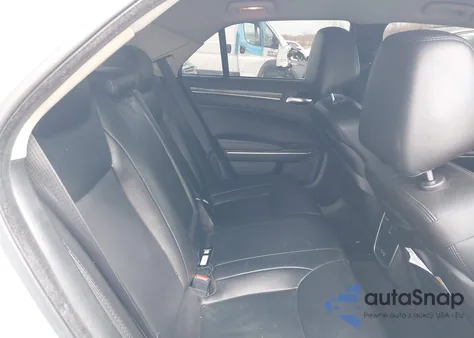 2022 Chrysler 300 Touring L z USA, uszkodzony, nr VIN 2C3CCADG8NH134439